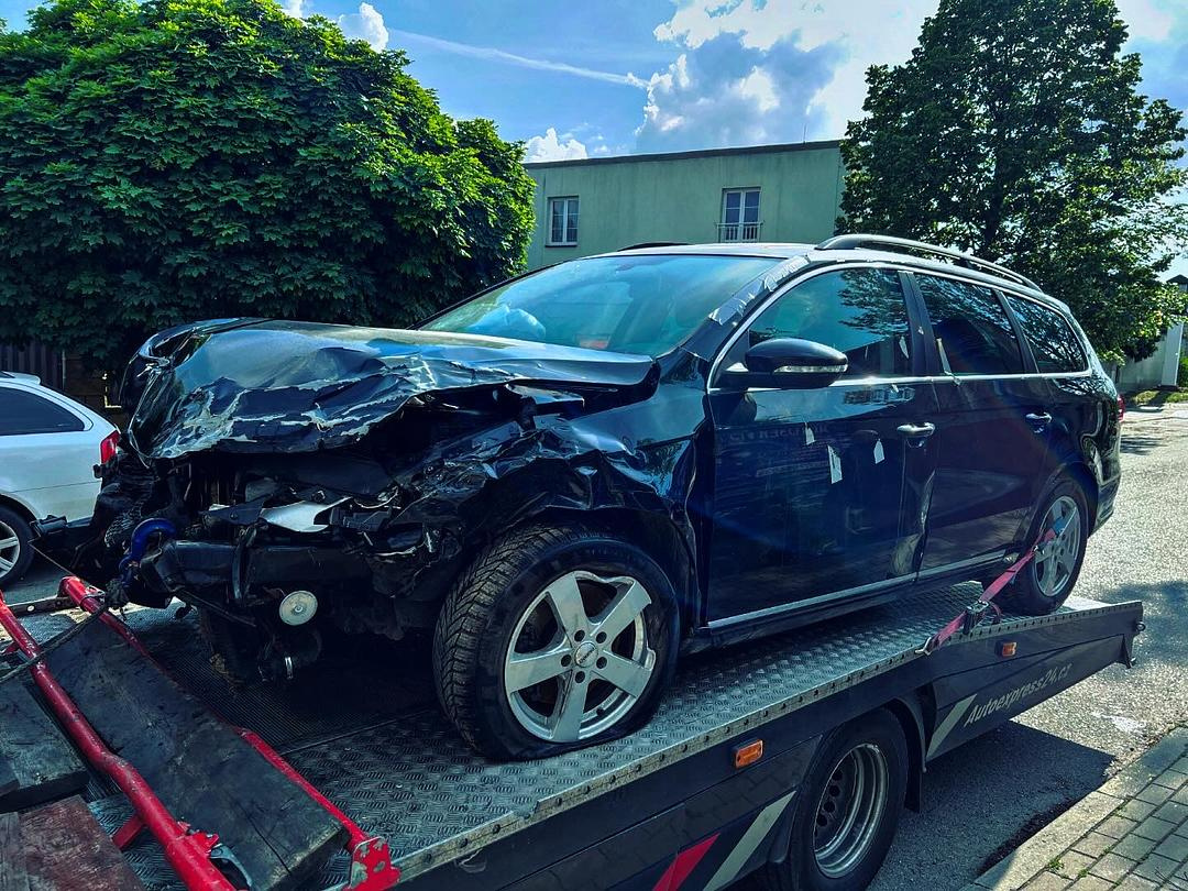 Náhradní díly VW Passat B7 kombi 2012 CFFB NFU LC9X - 2