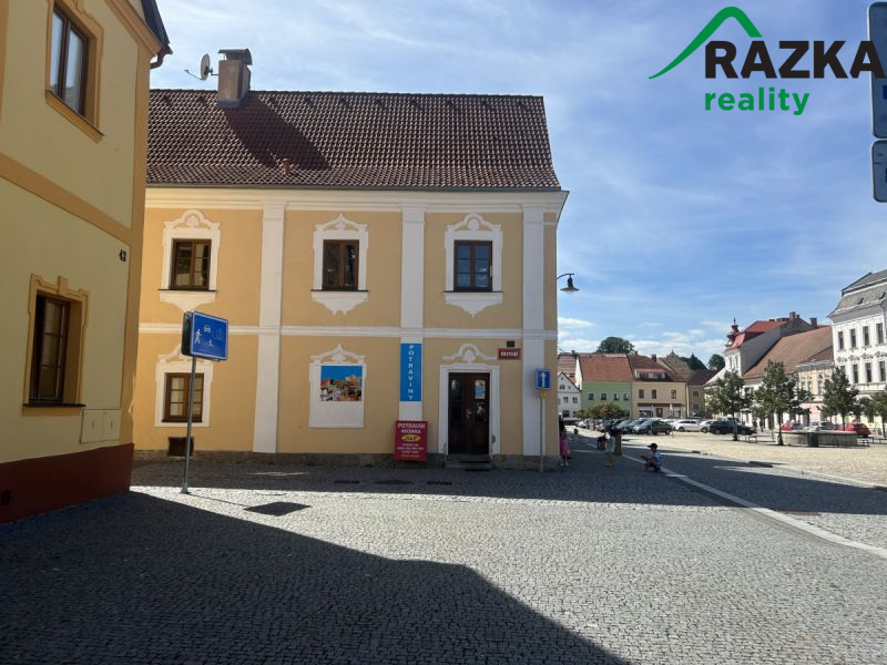 Pronájem komerčního prostoru v Plané - nám.... - 2