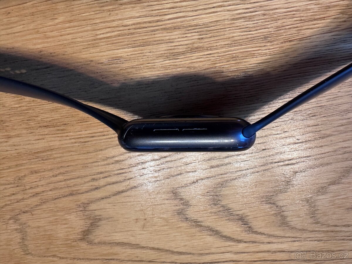 Apple Watch SE první generace - 2