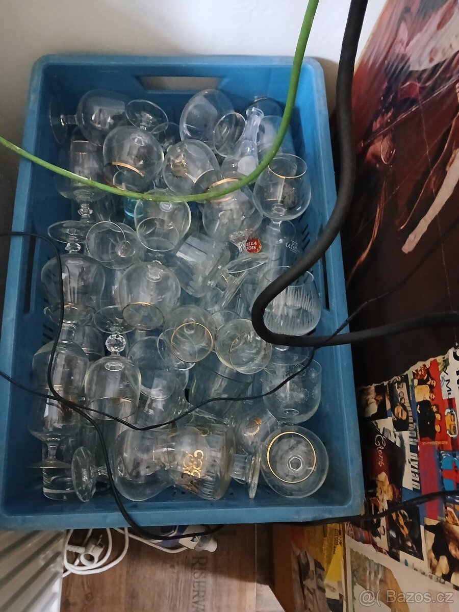 RETRO SKLENICKY NA VINO - 2