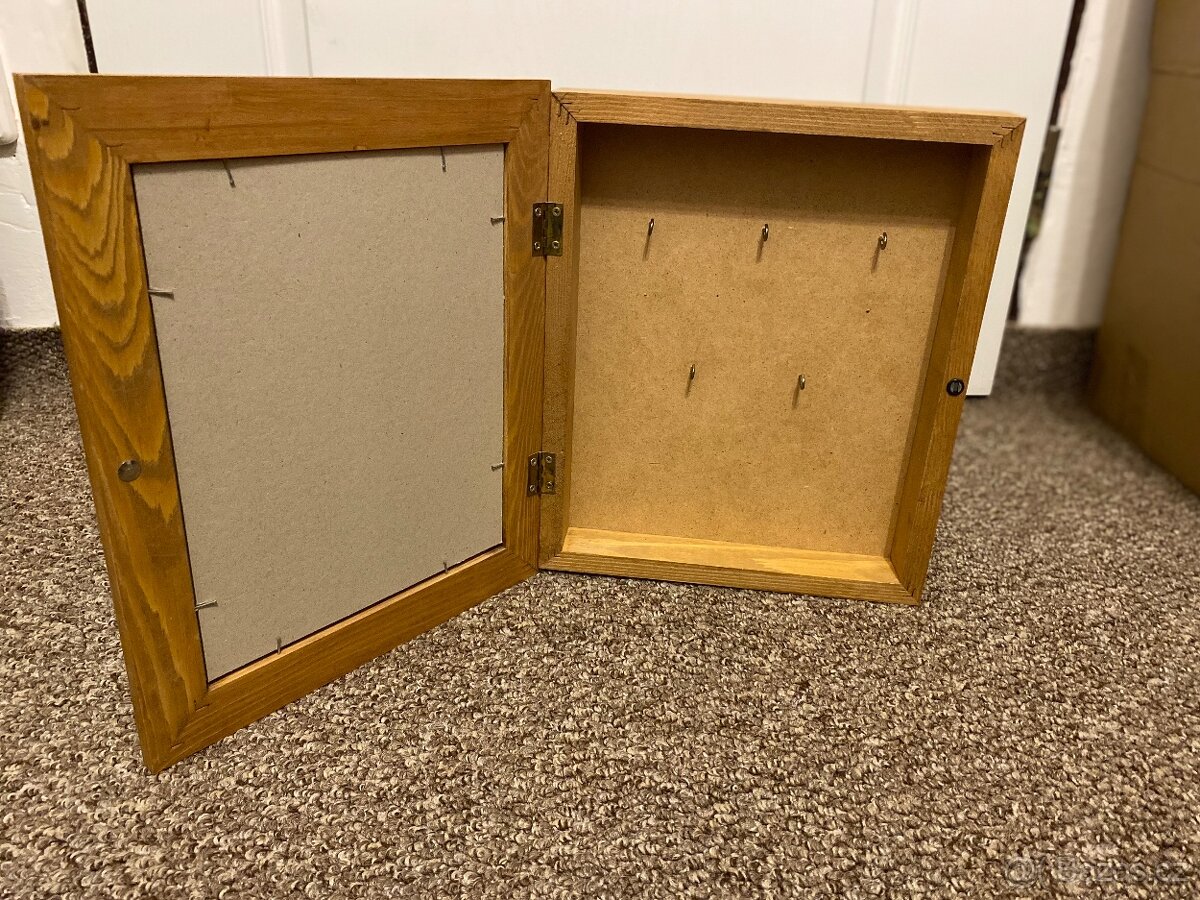 Skříňka na klíče - 2