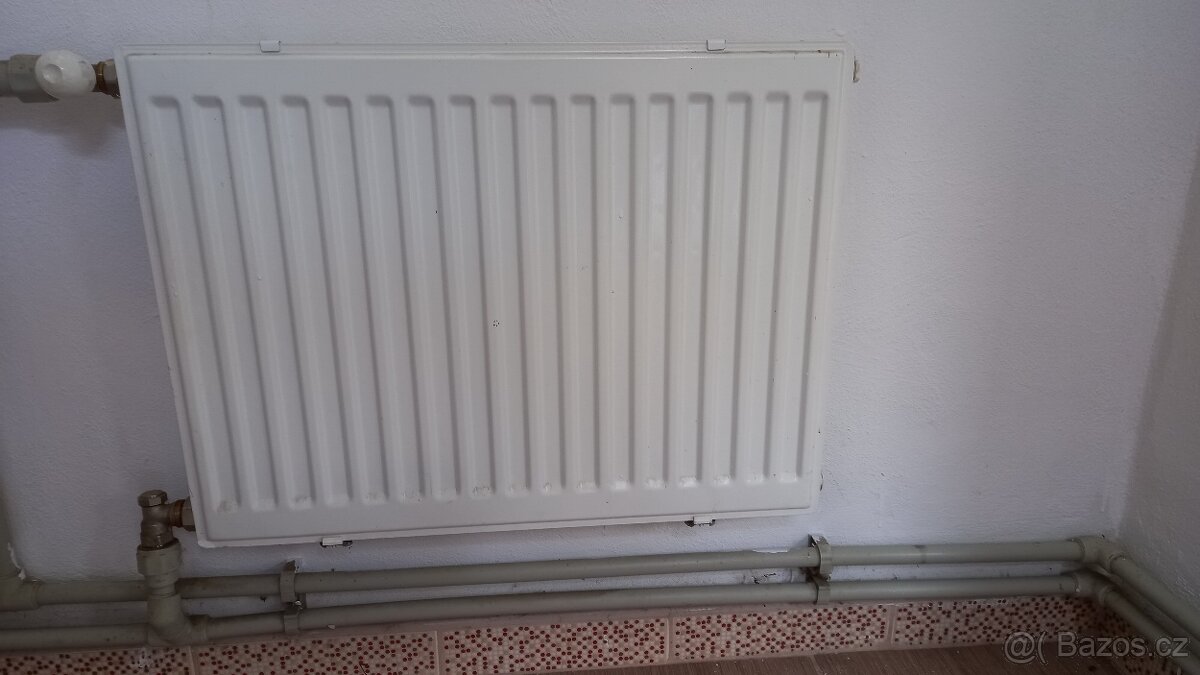 Radiátor deskový, demontovaný - 2