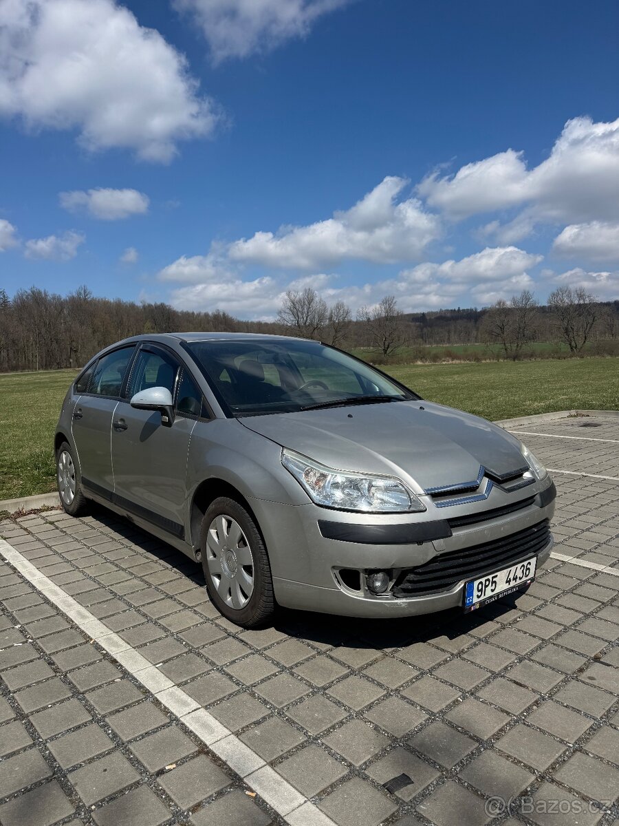 Citroen C4 1.4i benzín - 2