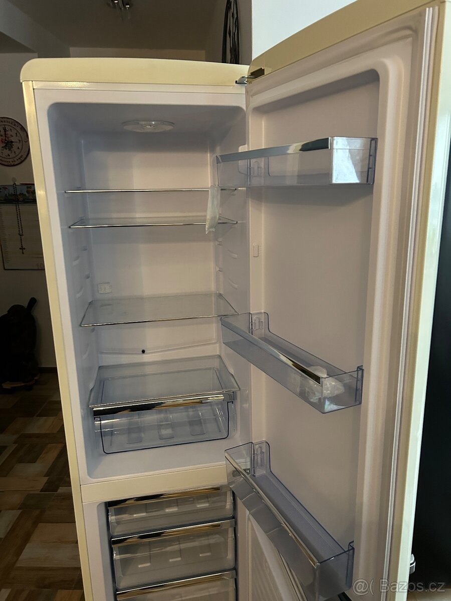 Retro lednice Amica, se zárukou do 2027 - 2