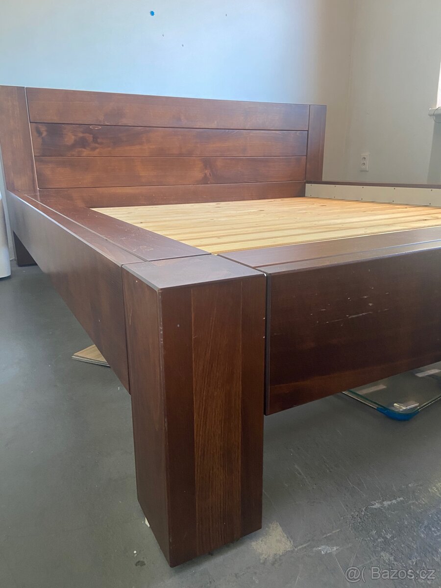 Postel z masivu na zakazku od truhlare - 2