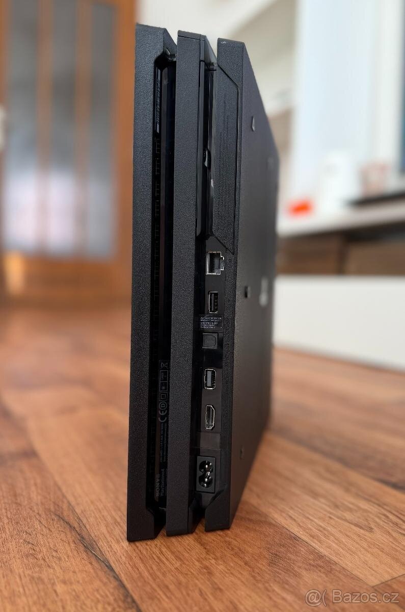 PlayStation 4 Pro 1TB - 2