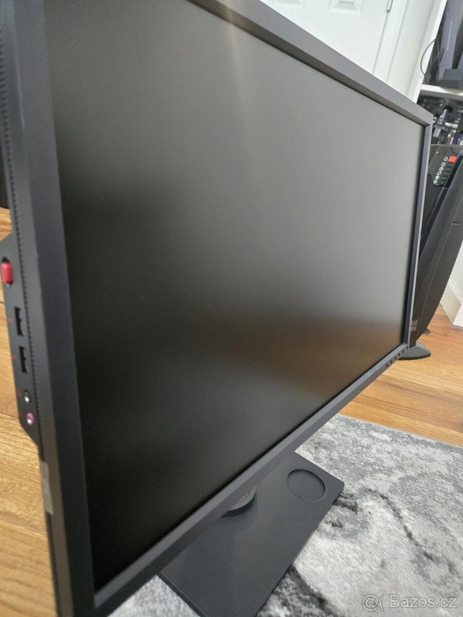 24,5 Herní monitor BenQ Zowie 240Hz XL2546-B - 2