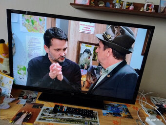 Televize JVC LT-32VH52L (SMART-Wifi) včetně ovladače+krabice - 2