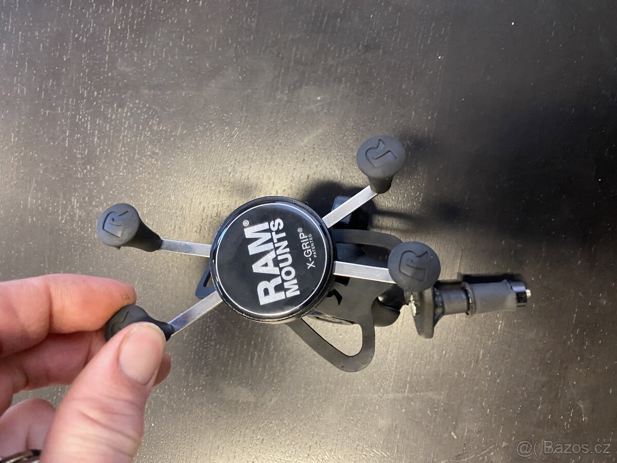 Ram Mounts drzak zelefonu do krku řízení - 2