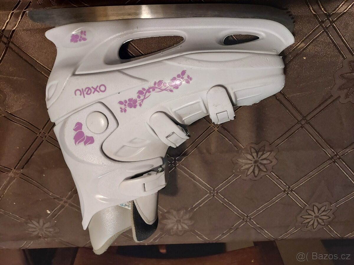 Dámské brusle vel. 37 plastový skelet - 3 přezky - 2