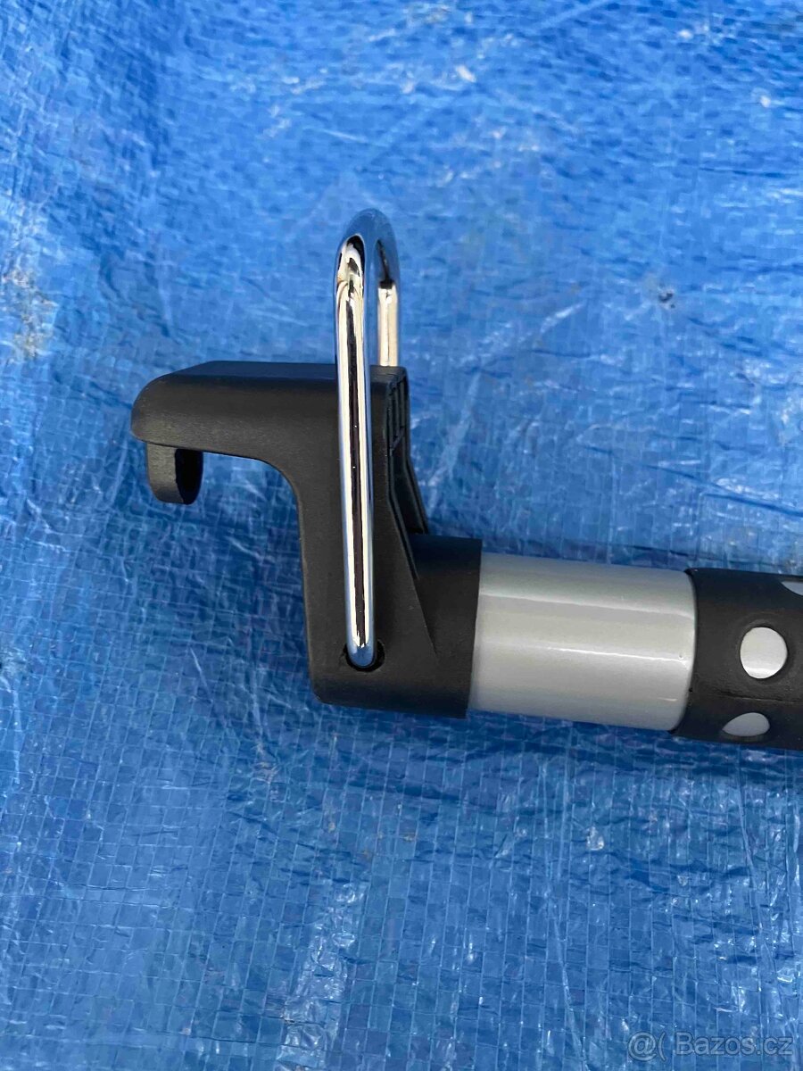 TYČ - VĚŠÁK NA OBLEČENÍ DO AUTA - KEMPOVÁNÍ - 2