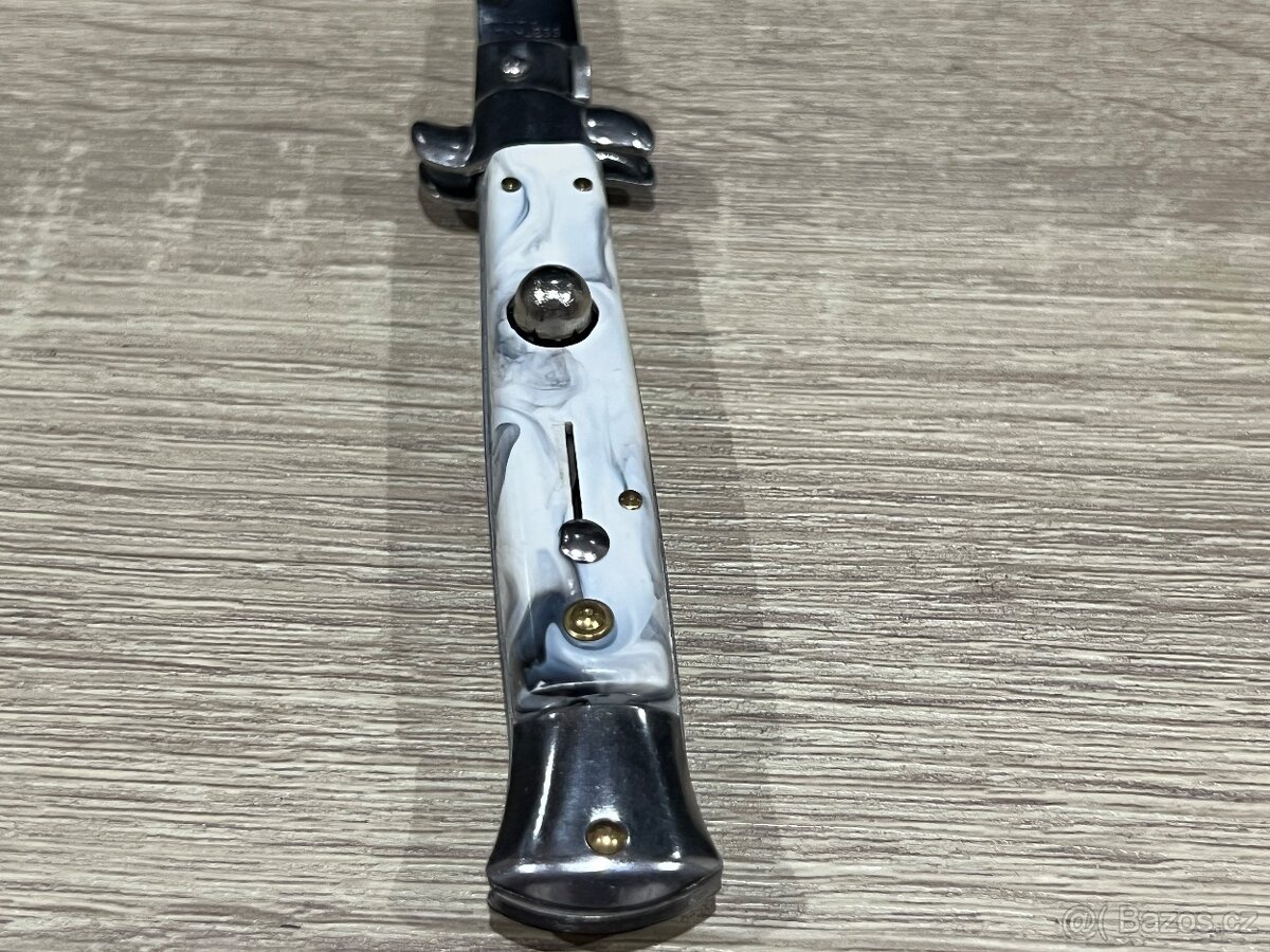 Starý vystřelovací nůž - 2