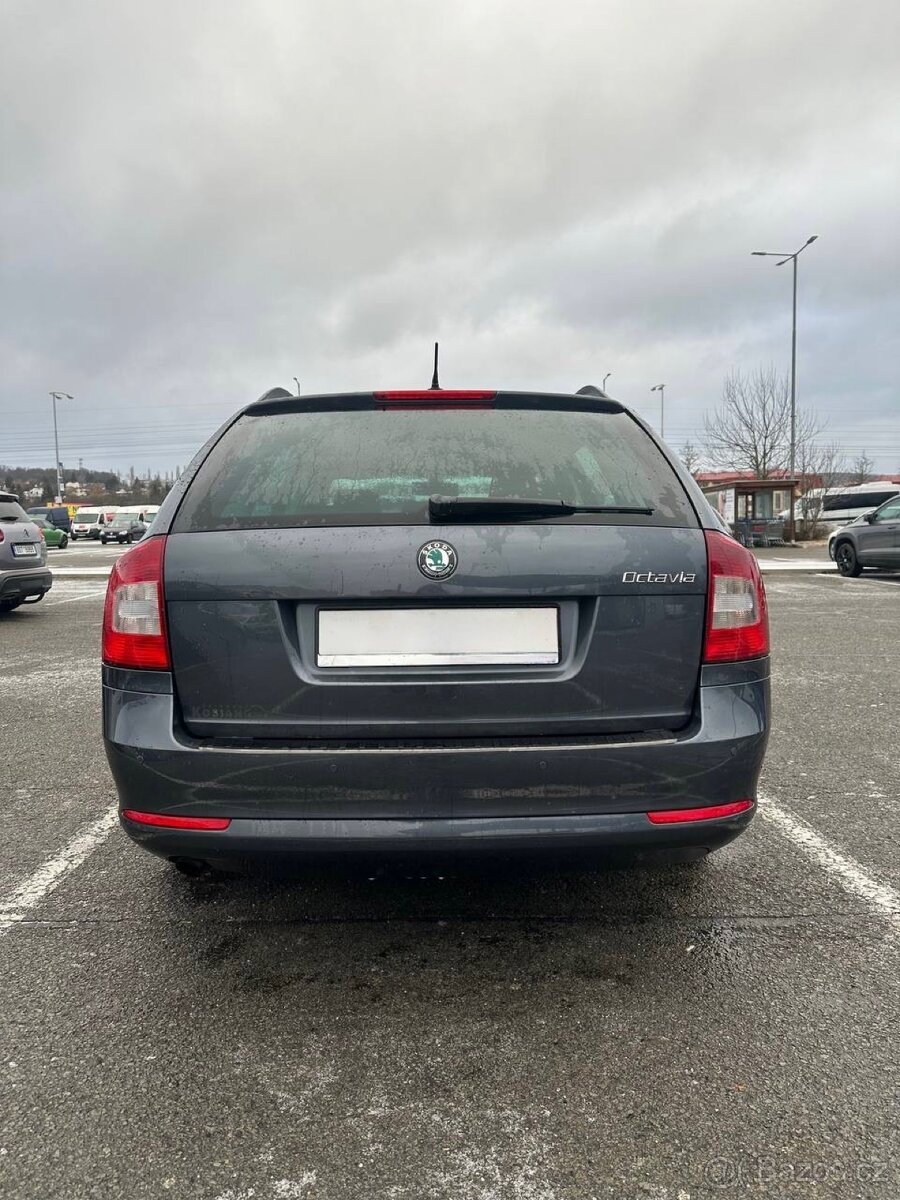 Škoda Octavia 2 facelift 1.6tdi 77kw rok 2012 - 2
