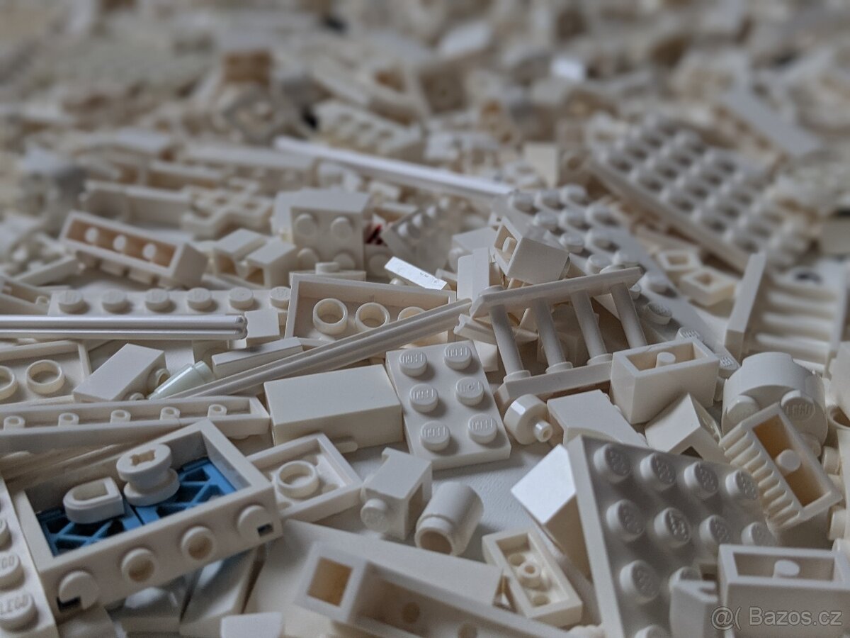Lego dílky - bílé - 2