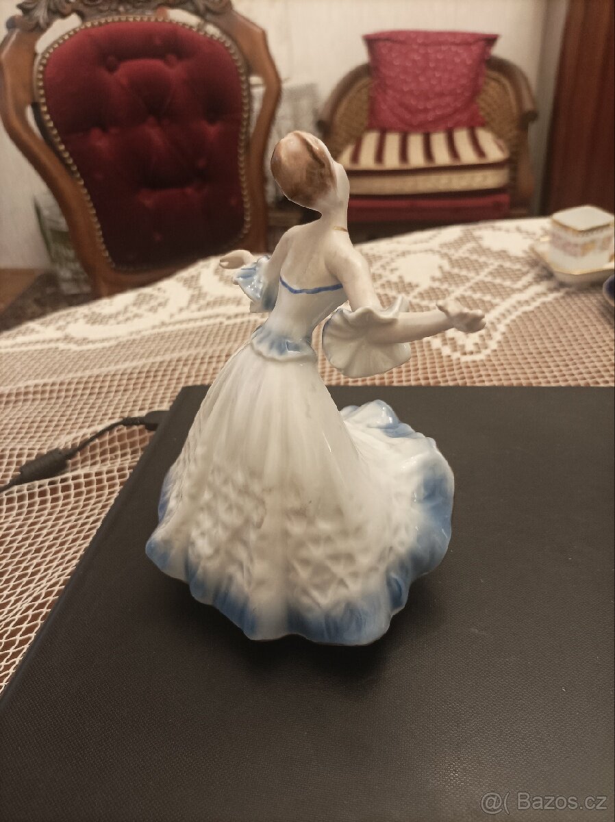 Porcelánová soška - 2