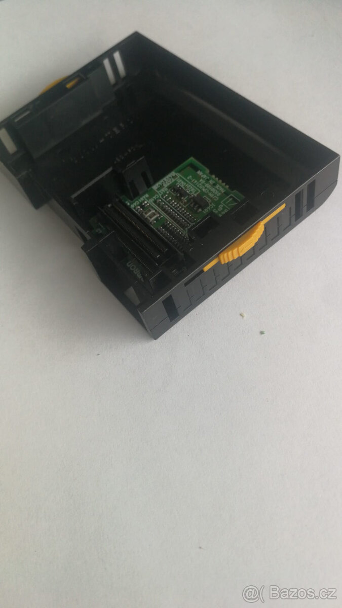 Prodám zakončovací kryt CJ1W-TER01 - 2