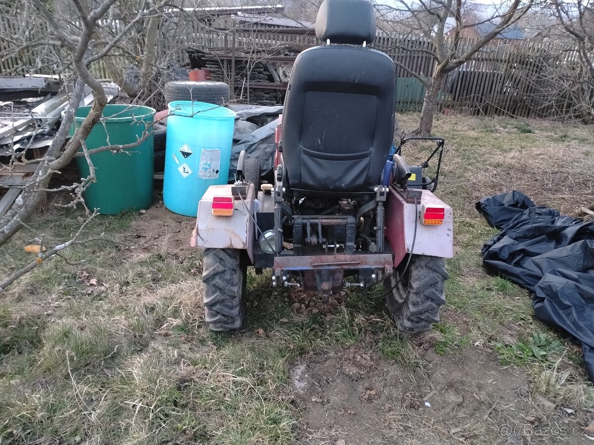 Traktůrek domácí výroby - 2