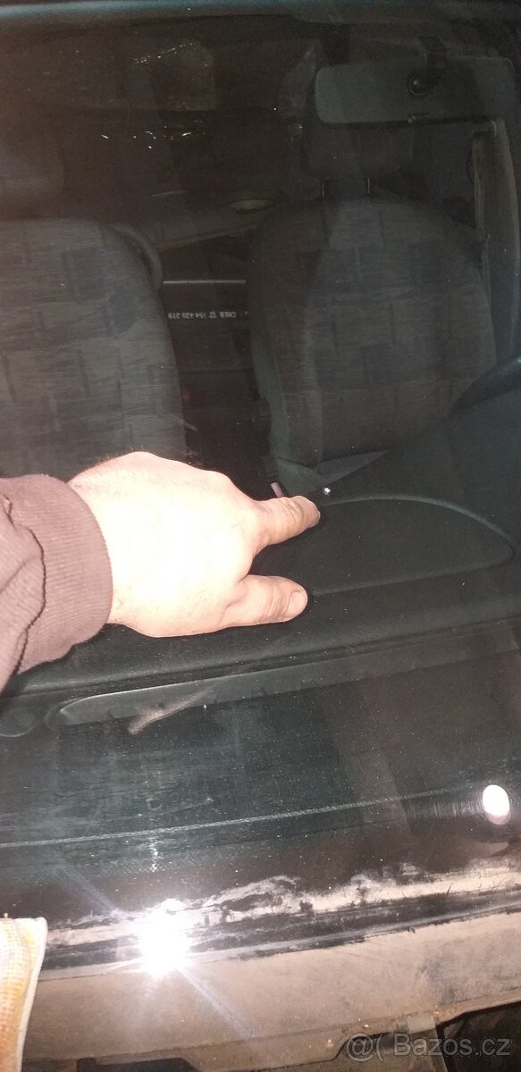 vyhřivané čelní okno,bez vihřívání scenic/ rx4 - 2