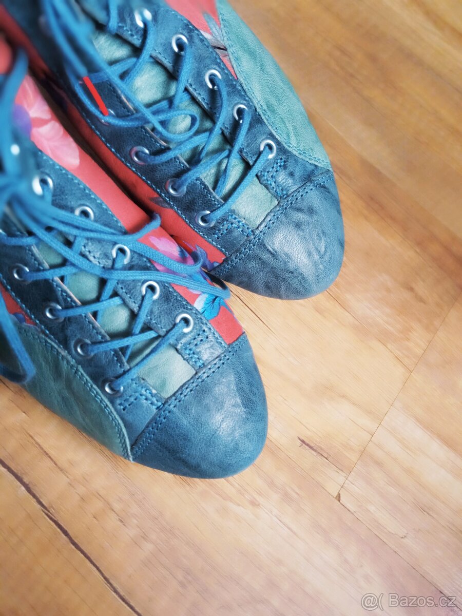 Celokožené boty Think VEL.39 NOVÉ - 2