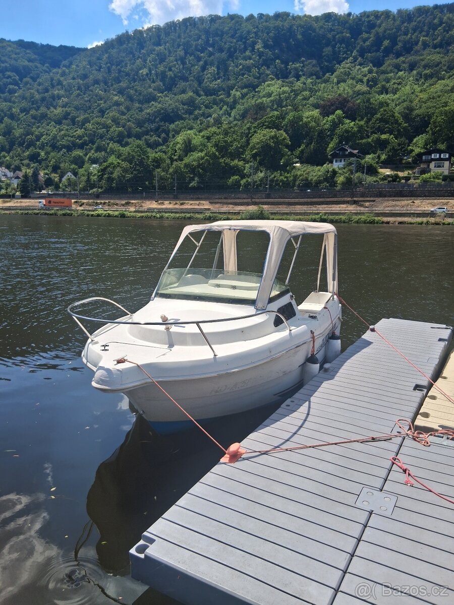 Kajutova lod QUICKSILVER - 2