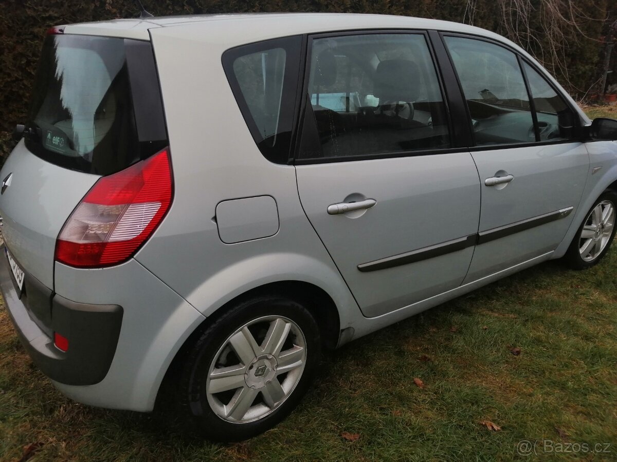 Renault MEGANE-SCENIC 1.5 Dci 74 kw - 2