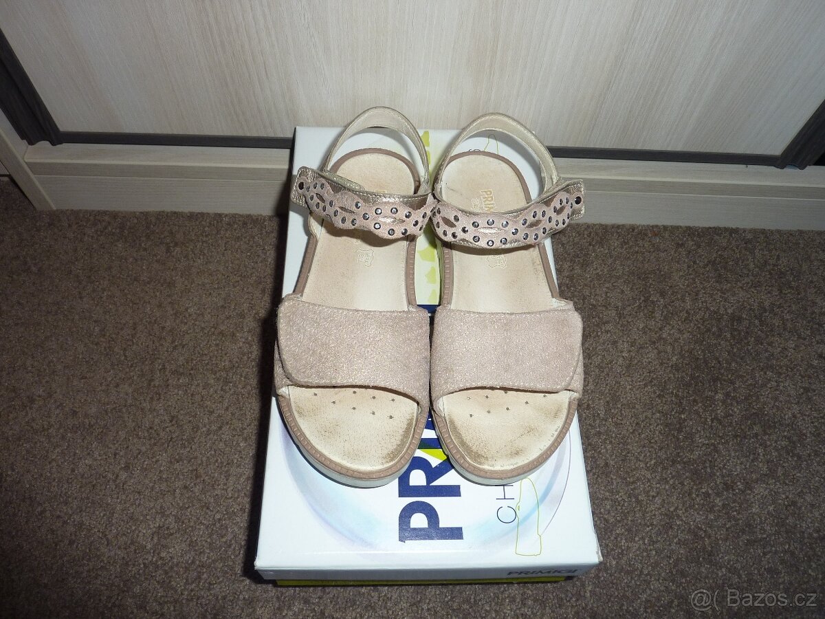 Dívčí kožené sandály Primigi vel. 33 (210 mm) - 2