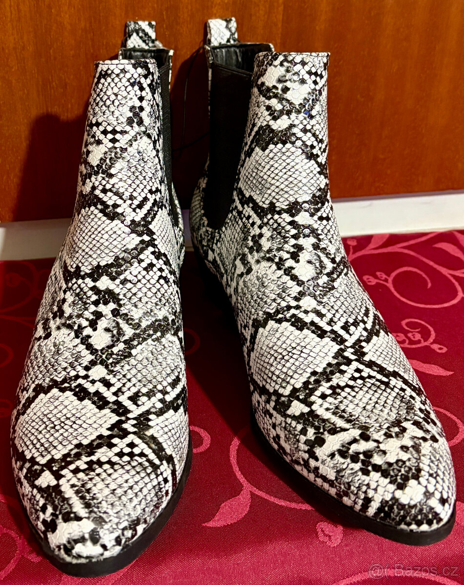 Kotníčkové boty s hadím vzorem, zn. Esmara, vel. 40 - 2