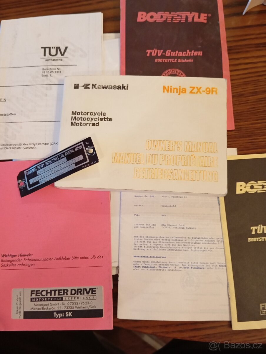 ZX9R papíry - 2