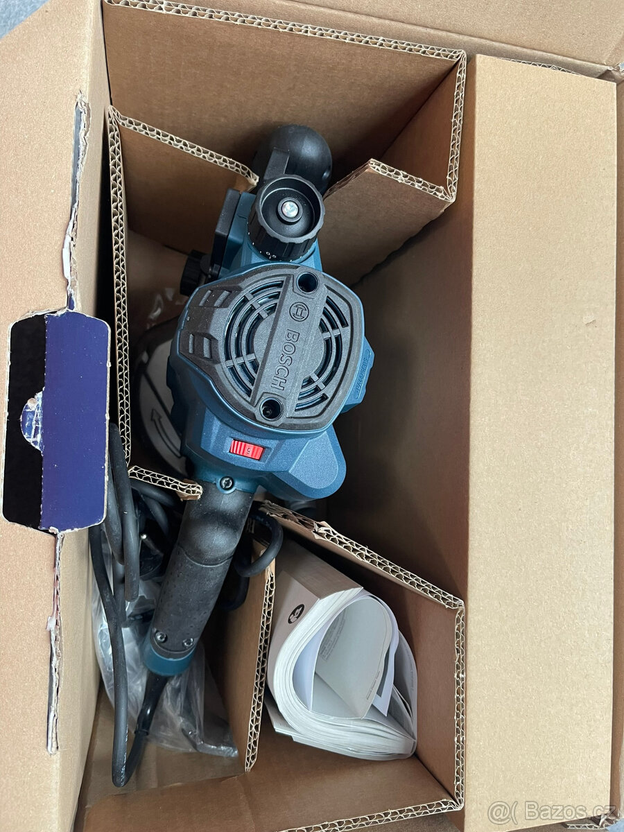 Horní frézka Bosch Professional GOF 1250 CE - 2