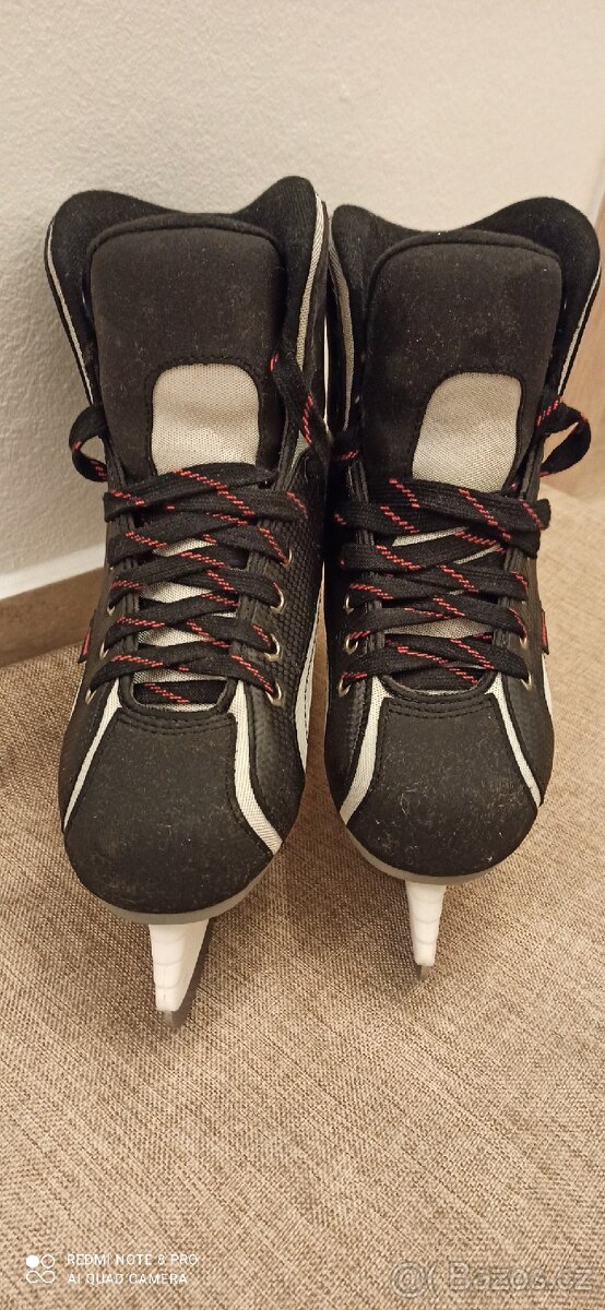 Hokejové brusle JACKSON (vel.42) - 2