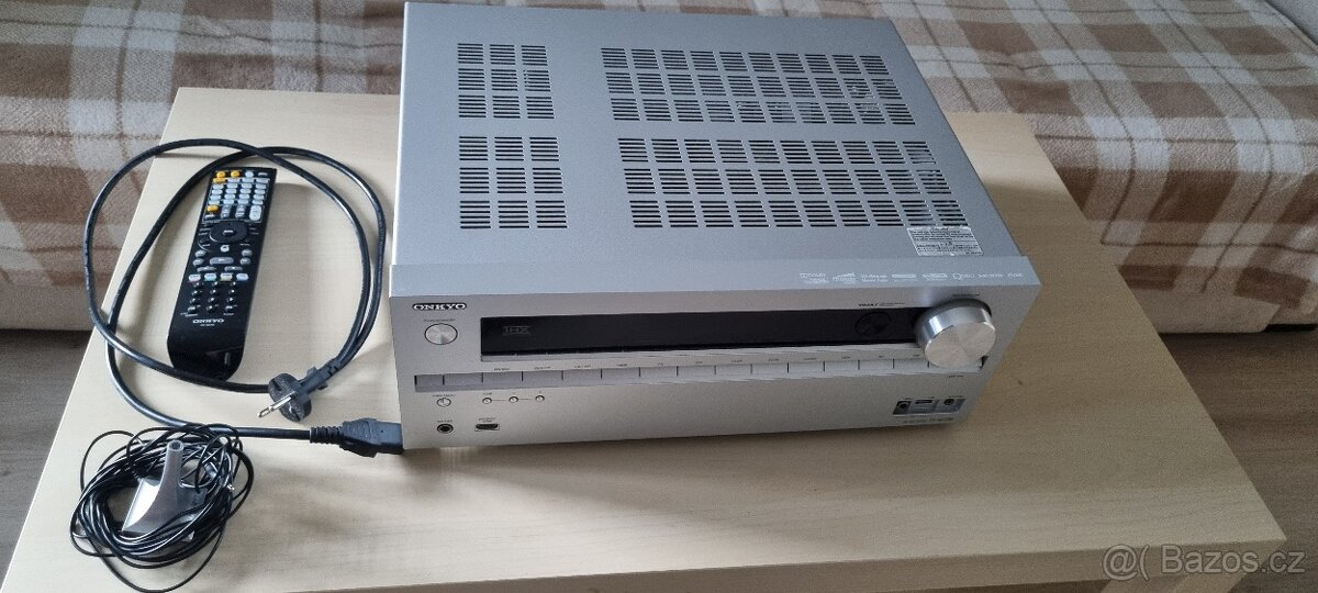 ONKYO TX-NR709 - 2