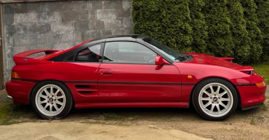 Toyota MR2 2.0 GTI Twin Cam 16V SW20 The poor man's Ferrar - 2