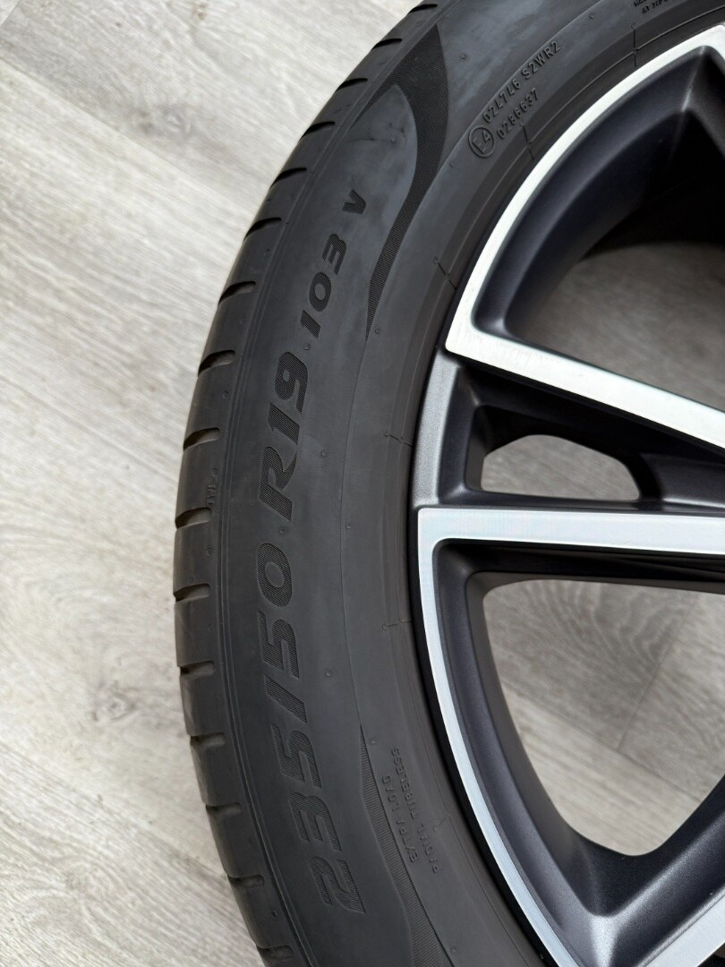 R19 ORIG.LETNÍ KOLA VOLVO XC40/V90CC/S90 235/50/19 - 2