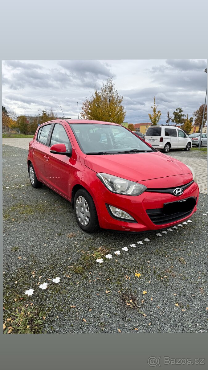 Hyundai i20 • 1.2 benzín • 62,5 kW • 2013 • 104 000 km - 2