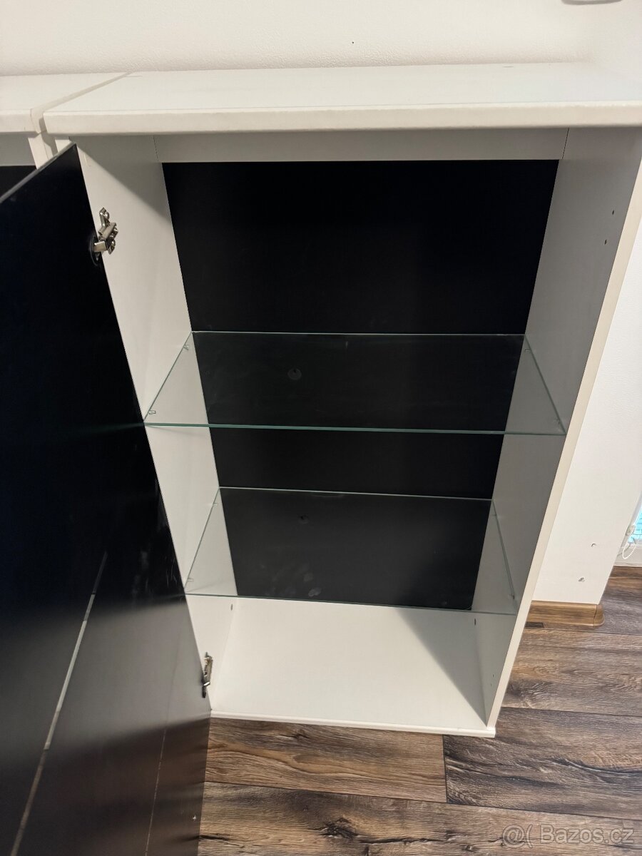 Obývací stěna - 2