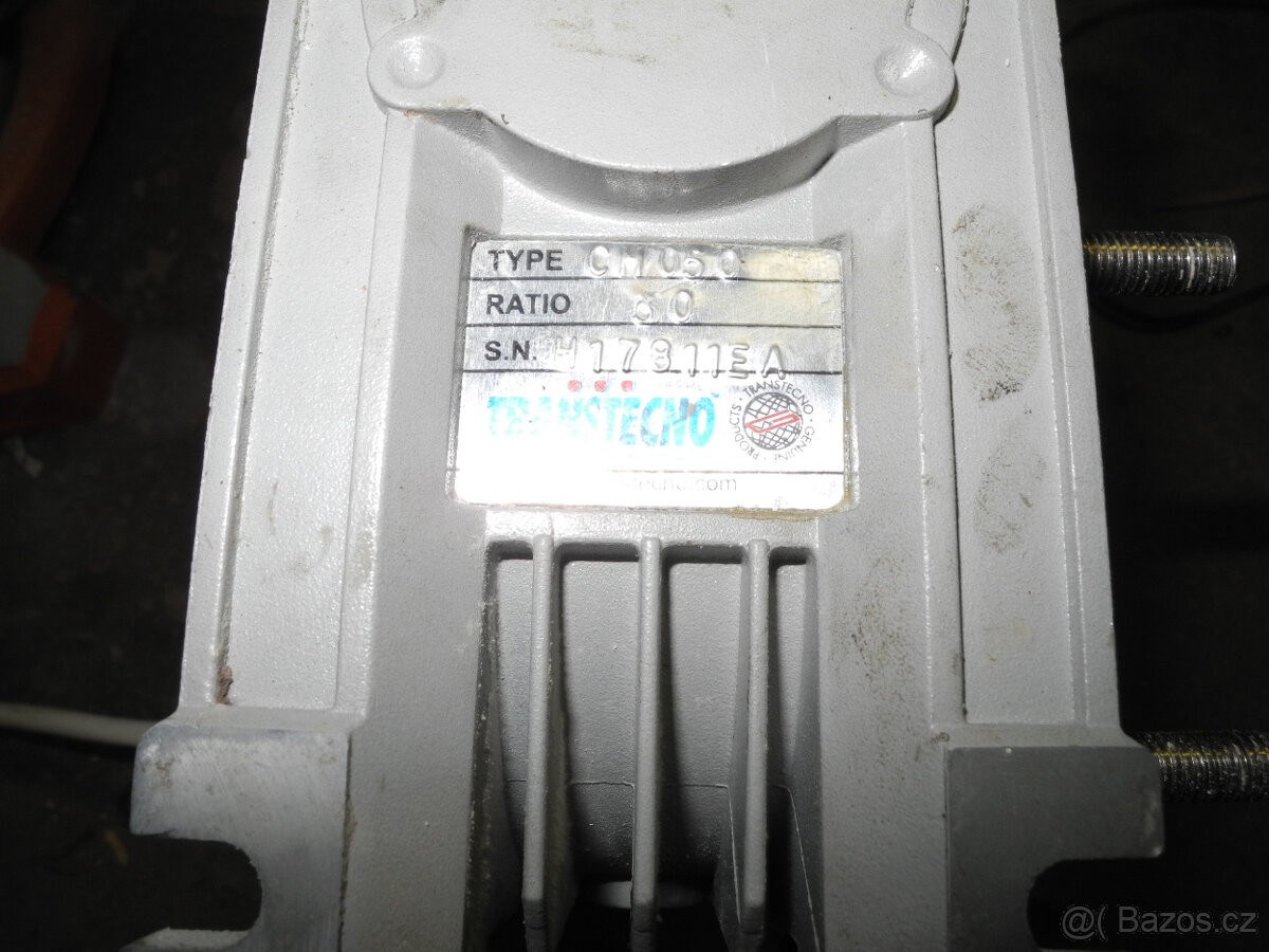 motor s převodovkou - 2