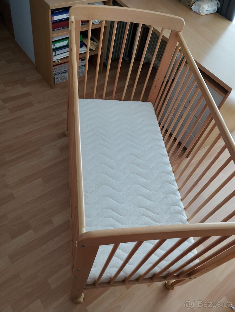 Dětská postýlka, masiv buk. - 2