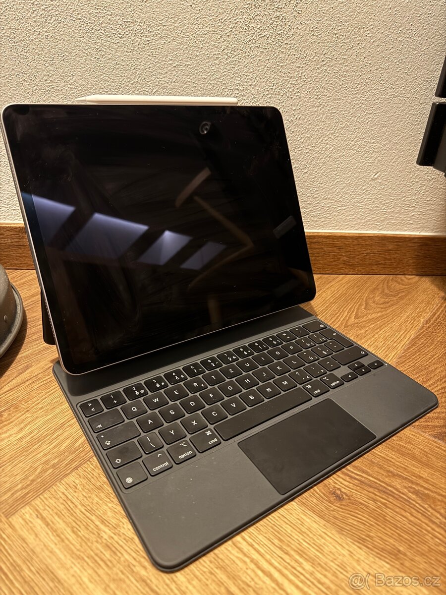 Apple iPad Air 13" M2 + Magic Keyboard + Pencil Pro - 2