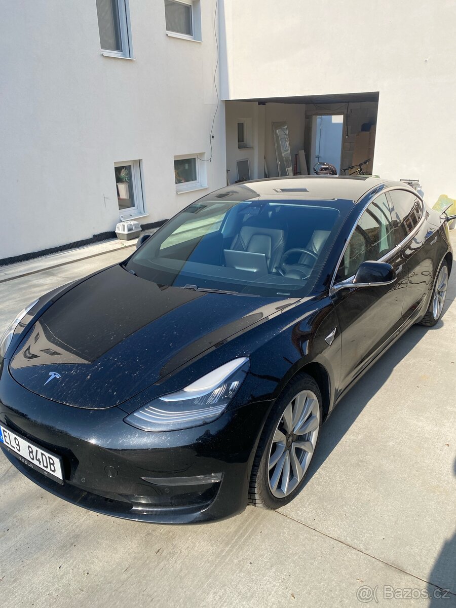 Tesla 3 SR - 2
