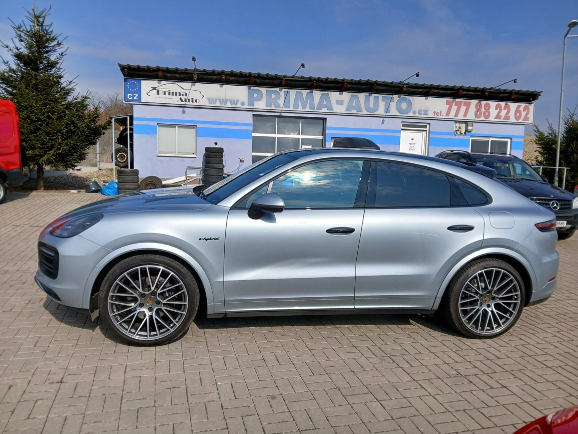 Porsche Cayenne E-Hybrid - 2