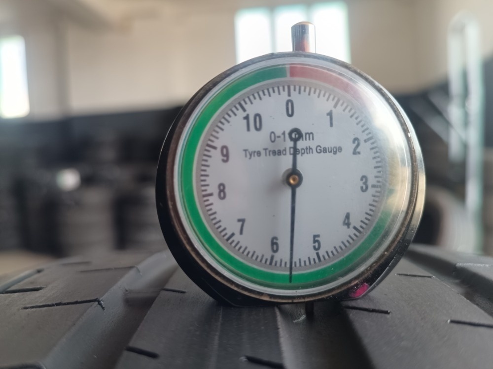 235/55 R19 FALKEN (1220) - 2