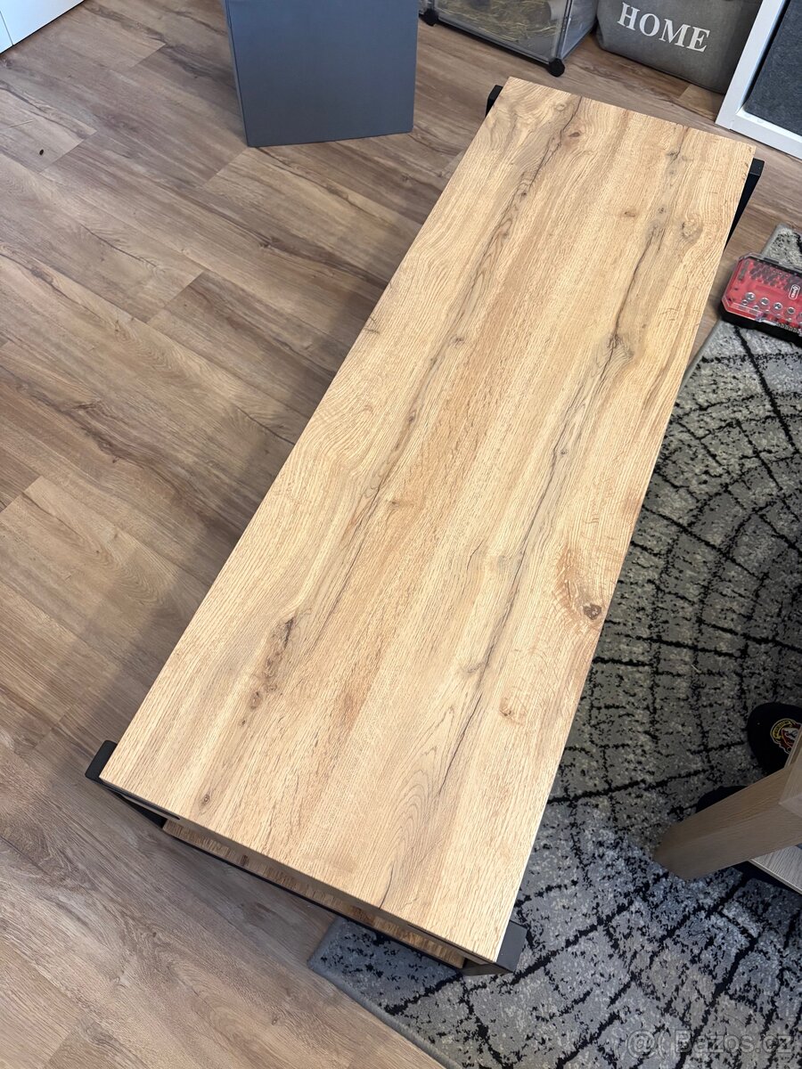 Stolek pod televizi značky FAVI - 2