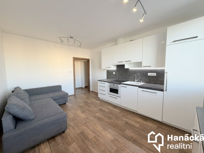 Pronájem, Byt 3+1, 72m2, Holešov - 2