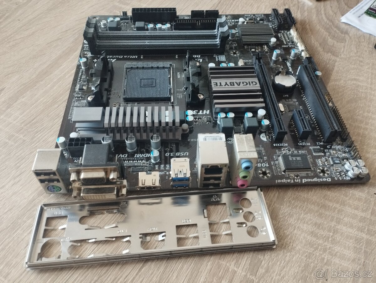 Gigabyte GA-78LMT-USB3 - 2