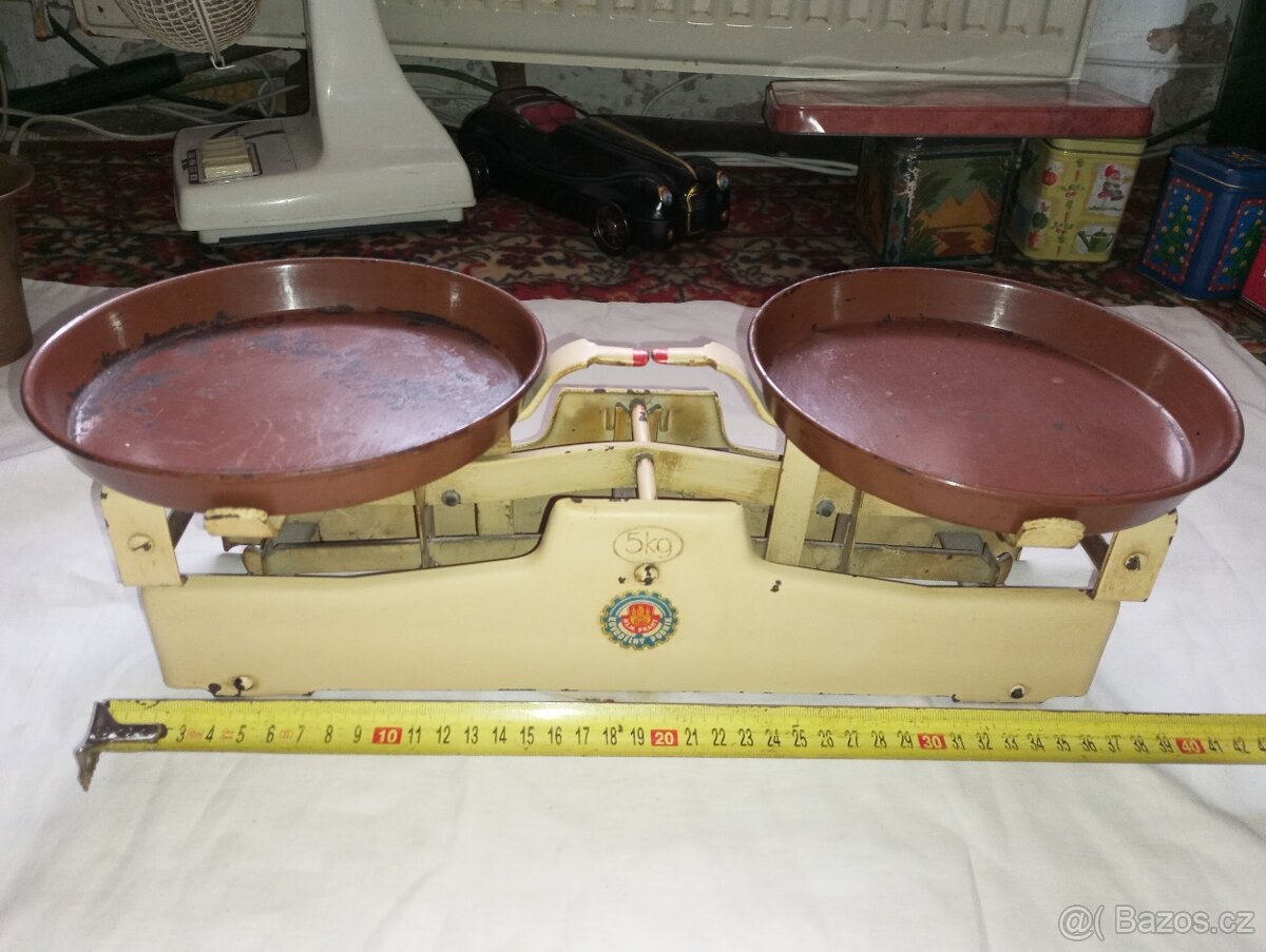 Váhy - miskové, na zlato, na dopisy atd + hodně závaží - 2
