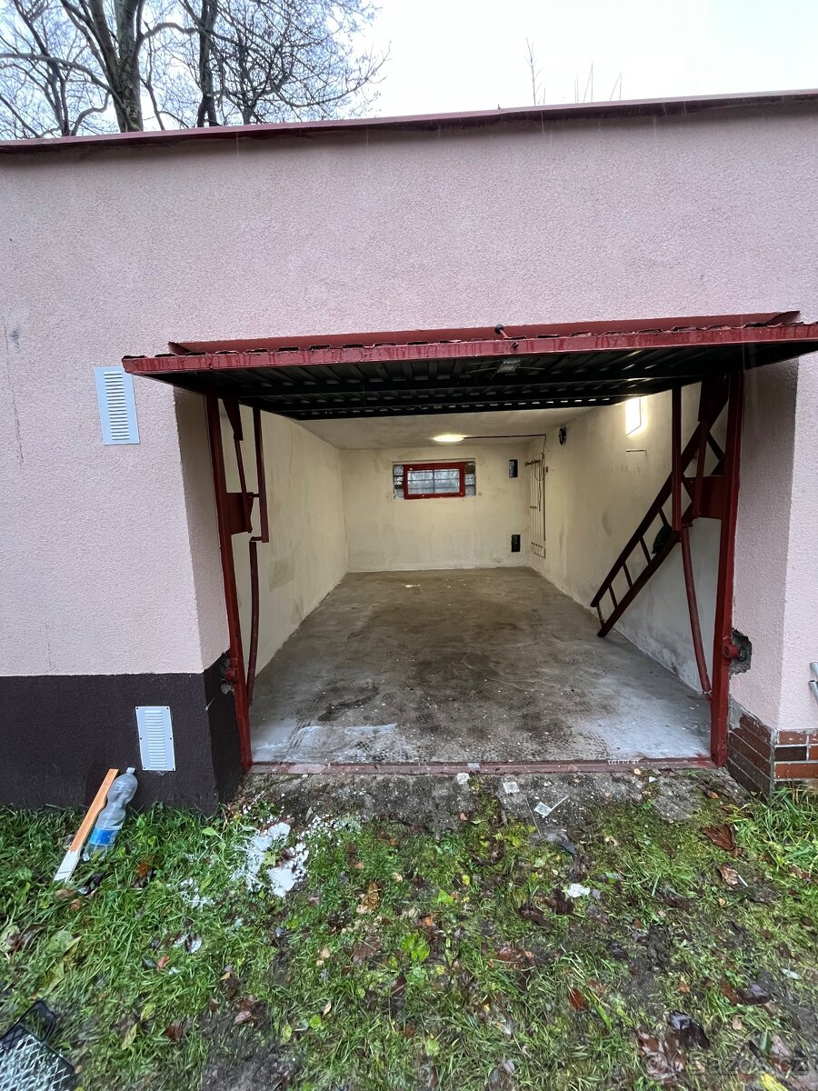 Řadová garáž - 2