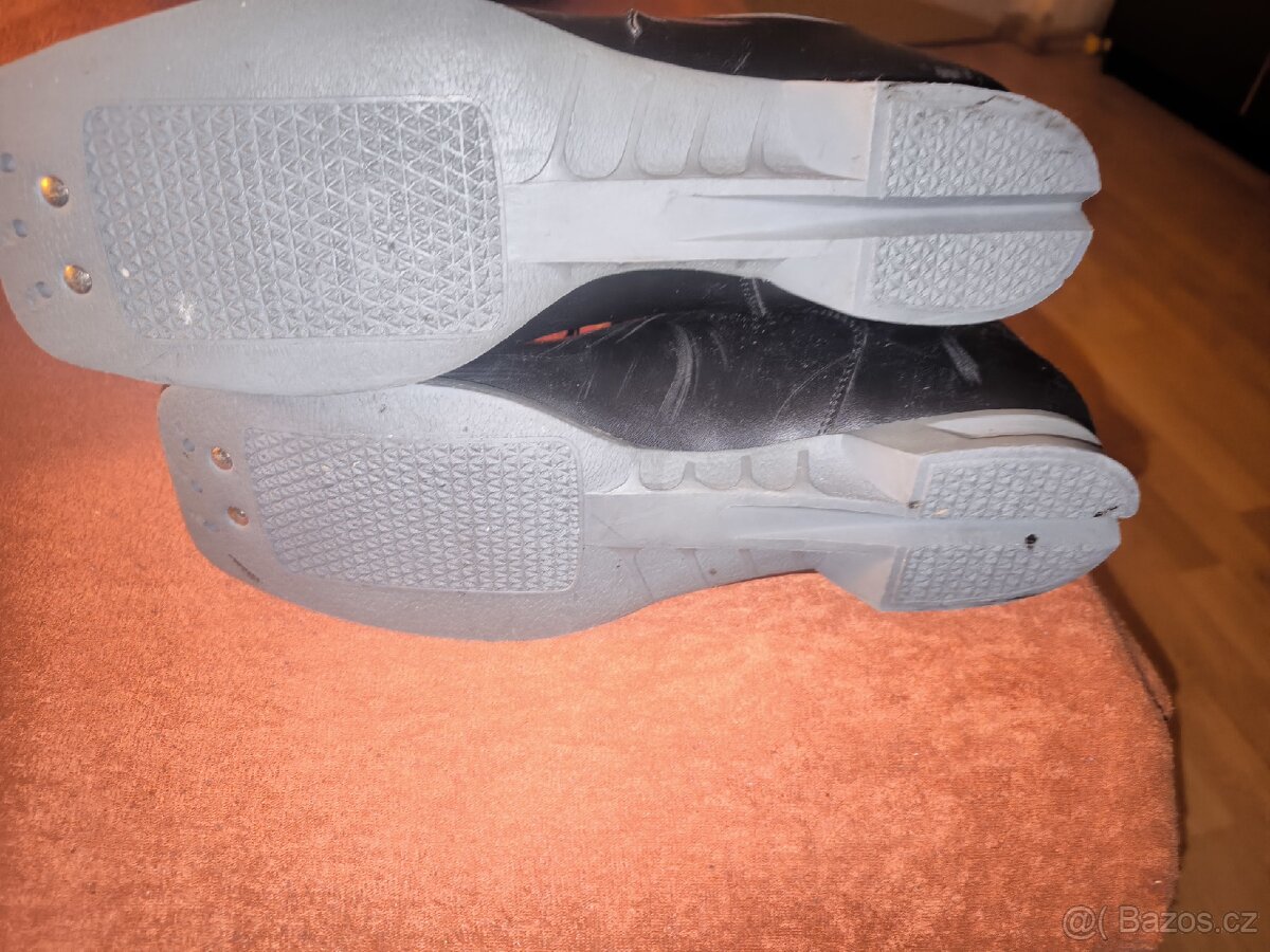 Boty na běžky vel 44 - 2