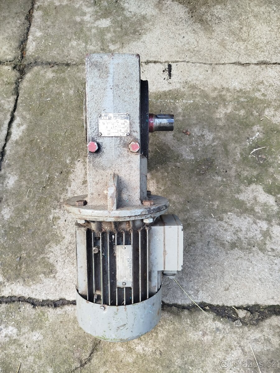 Elektromotor a převodovka - 2