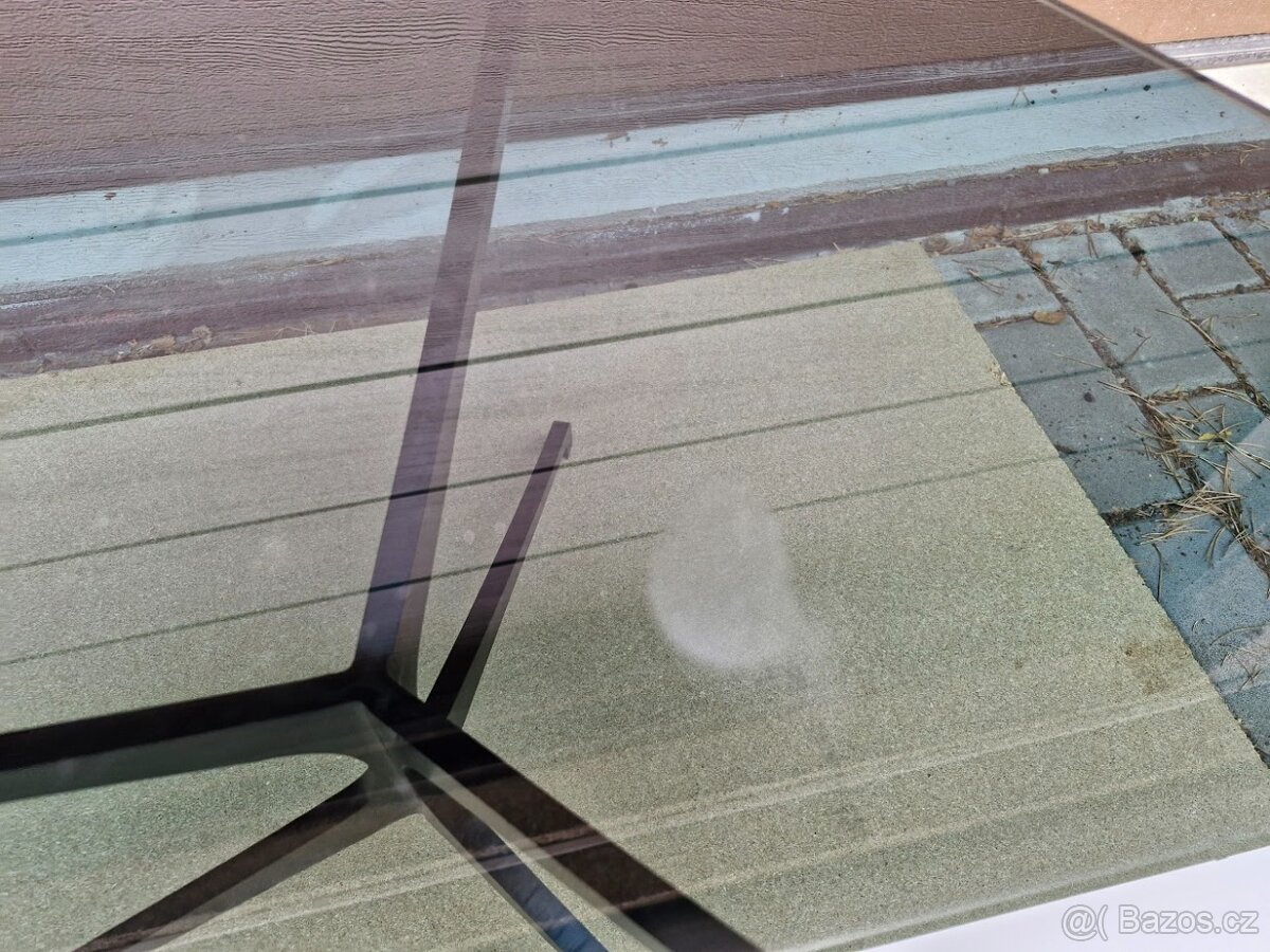 Konferenční stolek Dark Space - 2