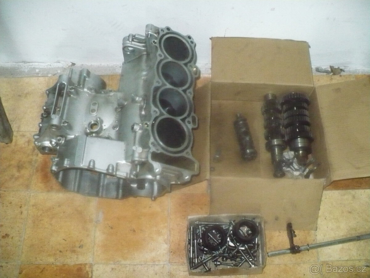 Honda CBR 954 rr/ SC50E/ r. 03- díly - 2